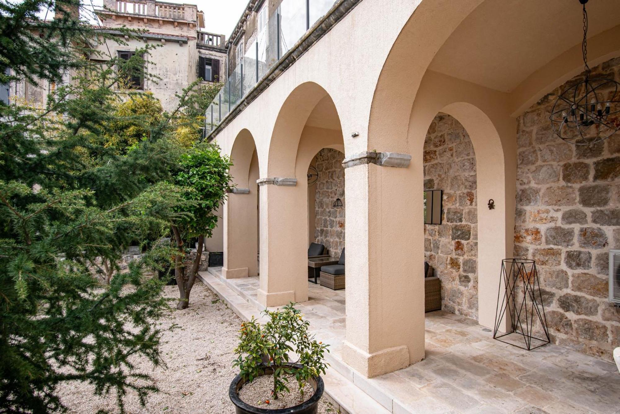 Secret Garden Apartment By Duhomes ดูบรอฟนิก ภายนอก รูปภาพ